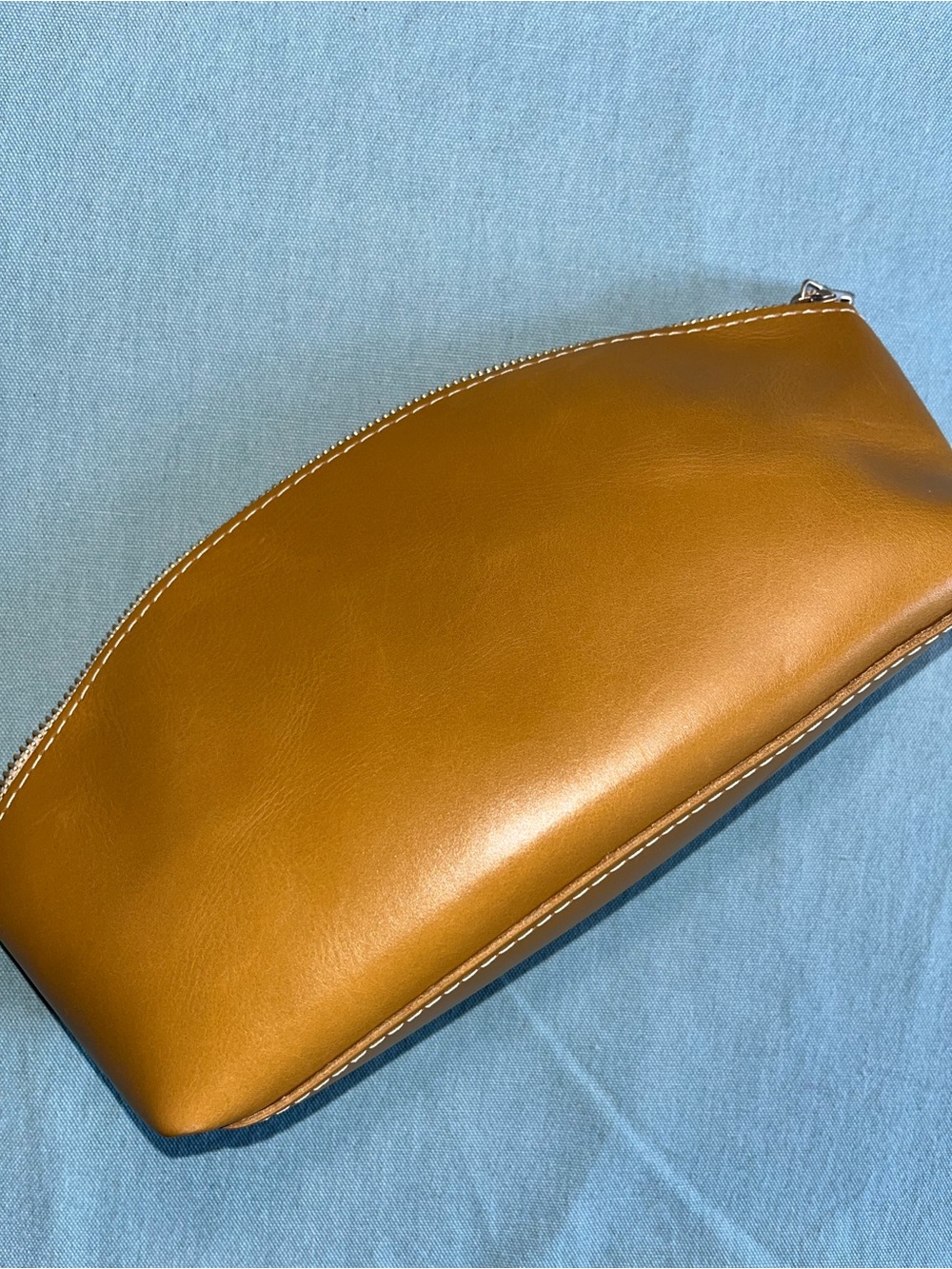 Classic Tan Leather Eclipse Cosmetic Pouch - Smooth Zip Case